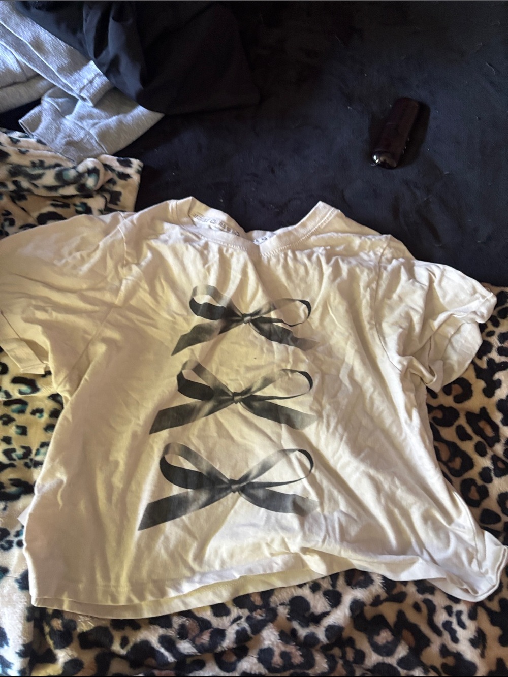 Girls' White Short Sleeve Tee with Bow Graphic
